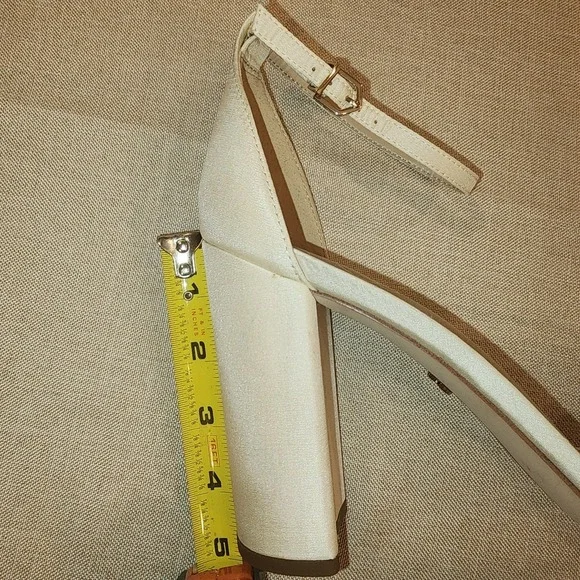 New Sam Edelman Yaro Ivory Satin Block Heel Sandal‎ 10 W Event Wedding Formal - Picture 8 of 8